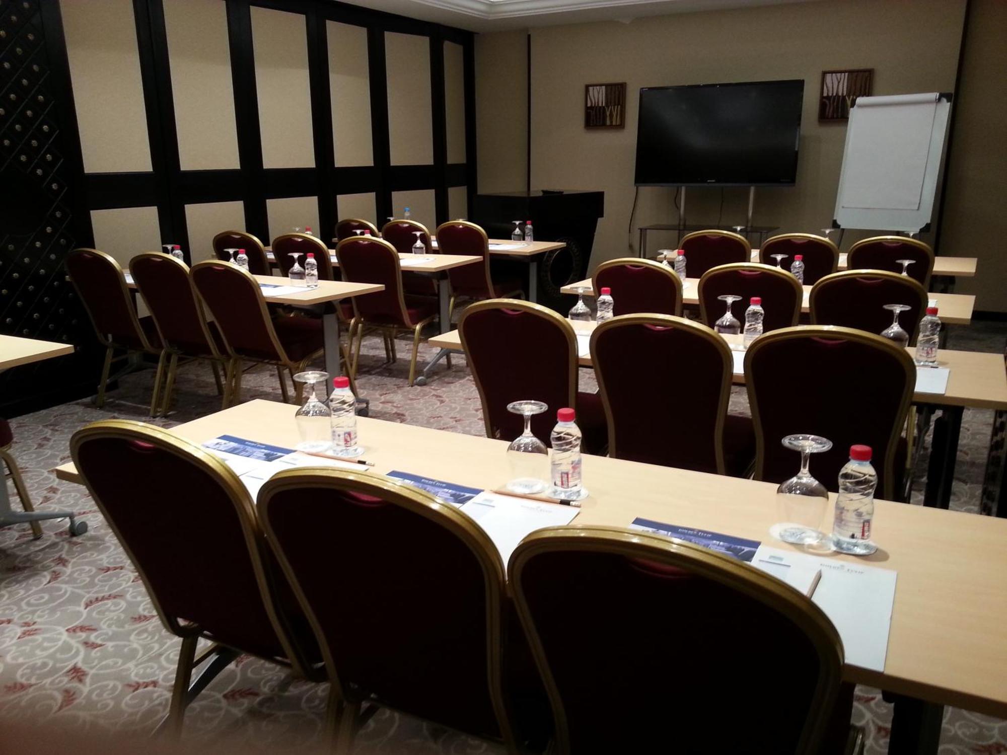 โรงแรมโกลเด้น ทิวลิป อัล ญูเบล Jubail ภายนอก รูปภาพ