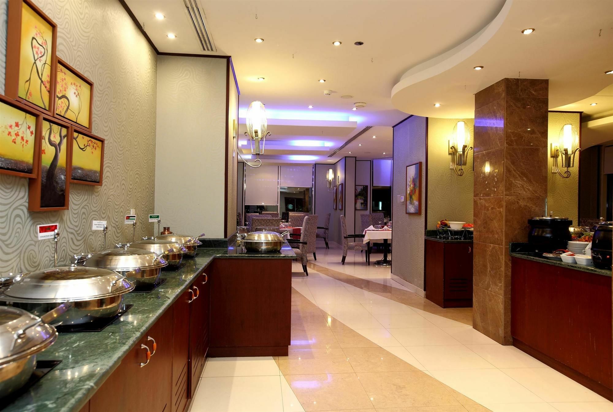โรงแรมโกลเด้น ทิวลิป อัล ญูเบล Jubail ภายนอก รูปภาพ