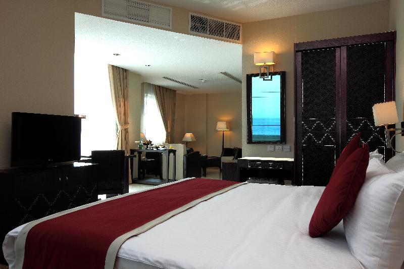 โรงแรมโกลเด้น ทิวลิป อัล ญูเบล Jubail ภายนอก รูปภาพ